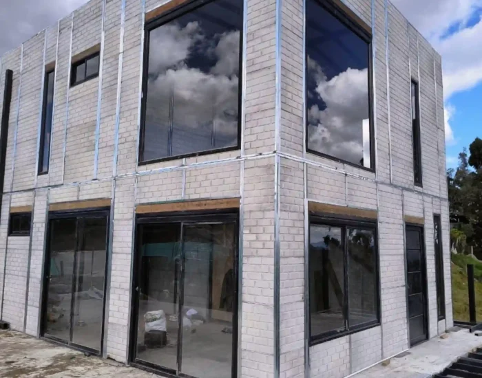 caasa prefabricada en obra gris colombia